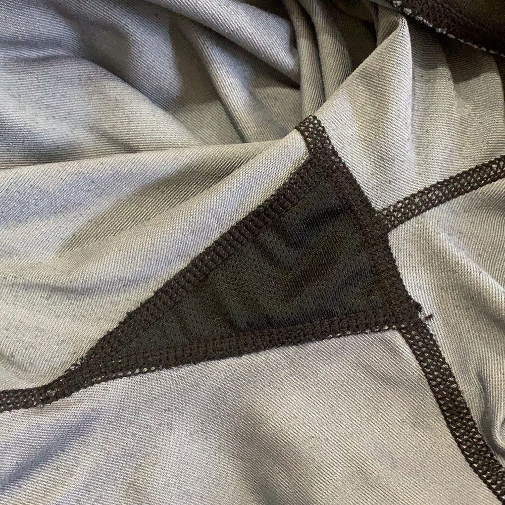 ATHLETA cropped Striped pants Small - Picture 8 of 9